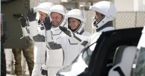 NASA đột ngột hủy nhiệm vụ ISS