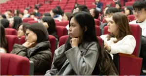 _tăng học phí với du học sinh