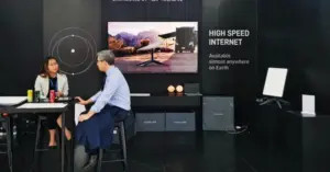 Việt Nam chính thức cấp phép dịch vụ Internet vệ tinh Starlink của Elon Musk