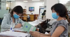 Việt Nam thay thế sổ giấy bằng sổ bảo hiểm điện tử