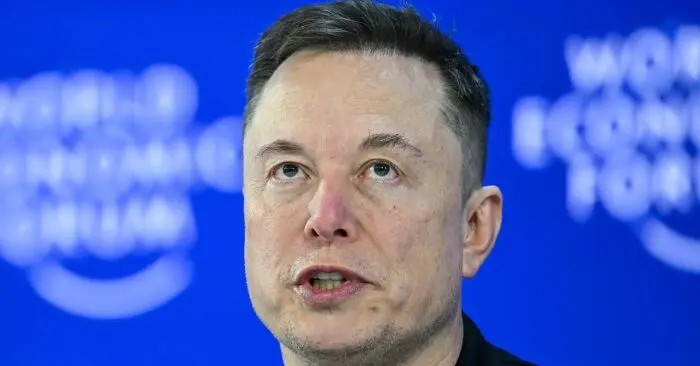 Tiền Không Mua Được Hạnh Phúc: Dòng Trạng Thái Gây Sốc Của Elon Musk
