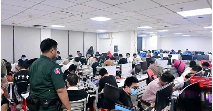 Cảnh sát Campuchia bắt hơn 800 người