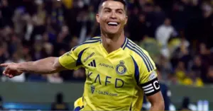 C.Ronaldo ngừng đình công
