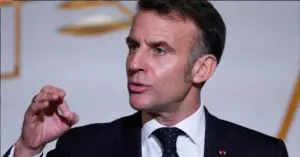 Tổng thống Macron