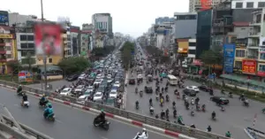 Đường phố Hà Nội ùn tắc cận tết trước áp lực giao thông