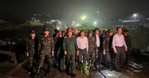 Cầu phao sông Lô hoàn thành trong 16 giờ