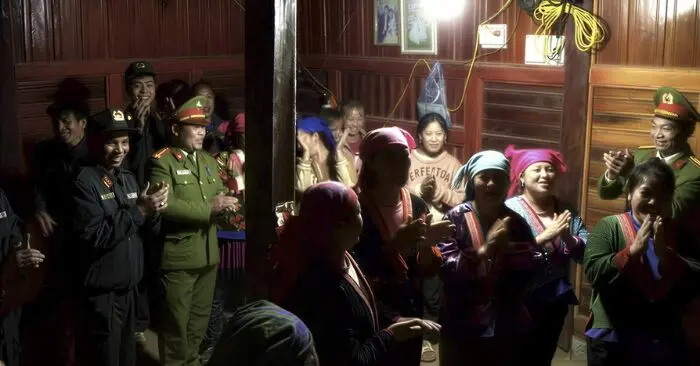 Kỳ tích cõng điện lên cổng trời Sáng Nhè