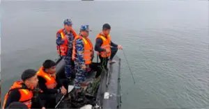 lật tàu hồ Thác Bà