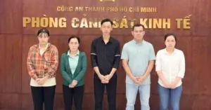 Sản xuất mỹ phẩm giả - Giám đốc công ty dược tại TPHCM và quy trình trộn kem