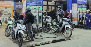 giữ nguyên giá xăng dầu