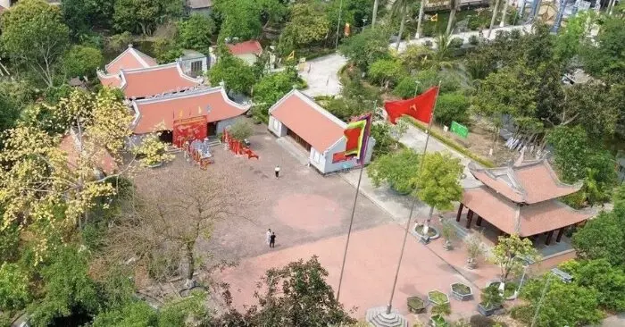 Đền Long Động