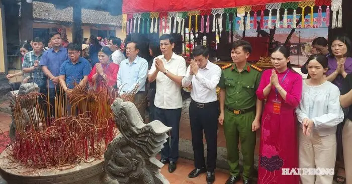 Lễ hội đình Trịnh Xuyên