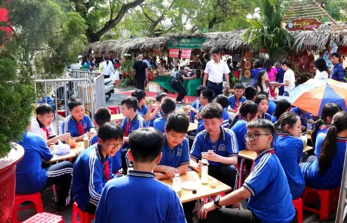 Độc đáo không gian "Chợ quê làng Vẻn"