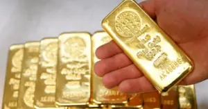 Giá vàng liệu có chạm 6.000 USD?