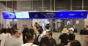 khách Việt rời Dubai