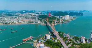 Cầu bãi cháy xác lập kỷ lục thế giới và dấu ấn hạ tầng tại quảng ninh