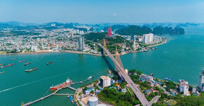 Cầu bãi cháy xác lập kỷ lục thế giới và dấu ấn hạ tầng tại quảng ninh