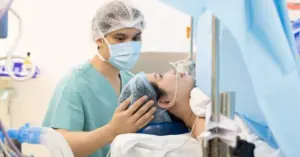 Á hậu Chế Nguyễn Quỳnh Châu sinh con trai đầu lòng