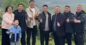 Người phụ nữ tìm lại ân nhân sau 30 năm để trả nợ khoản vay đi học