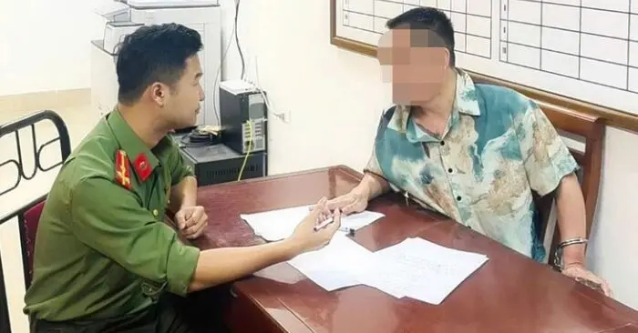 Người đàn ông nổ súng sau va chạm giao thông tại khu đô thị