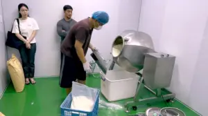 TP.HCM khởi tố vợ chồng sản xuất thực phẩm chức năng Emo's chứa chất cấm
