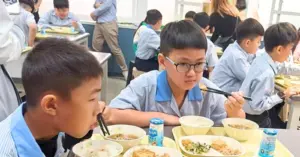 Thịt lợn bẩn tại Hà Nội