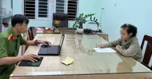Dựng hiện trường giả: Hai thiếu niên để lại thư tuyệt mệnh trên cầu Thạch Bích