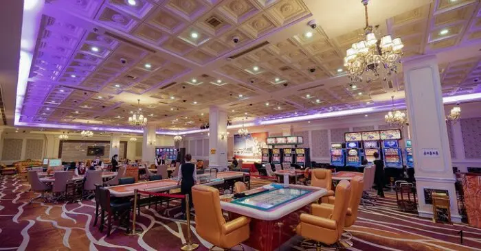 Casino Royal Hạ Long