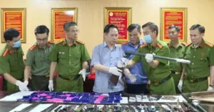 Công an Thanh Hóa thu giữ hơn 2.300 khẩu súng và bom, mìn