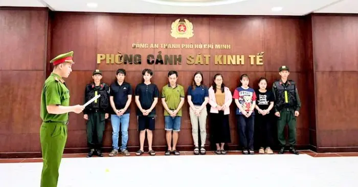 Ô nhiễm môi trường: Khởi tố đường dây đổ 20.000 tấn chất thải rắn tại Việt Nam