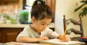 Cách dạy con trưởng thành nhờ sự thấu hiểu và tôn trọng quyền tự do