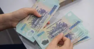 Hoán đổi nợ bằng cổ phiếu
