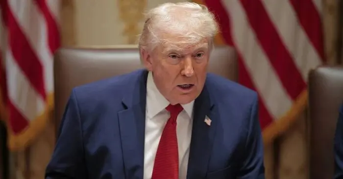 Donald Trump gợi ý Mỹ lập liên doanh với Iran thu phí Hormuz