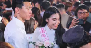 Đoàn Văn Hậu Doãn Hải My: Chuyện tình cầu thủ và người đẹp Việt