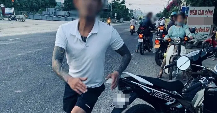 Gia Lai: Cảnh sát xác định danh tính gã đàn ông xăm trổ đánh phụ nữ