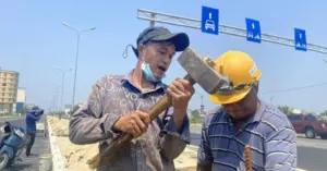 Nắng nóng cực đoan: Cả nước Việt Nam tiếp tục chịu đựng nắng nóng gay gắt