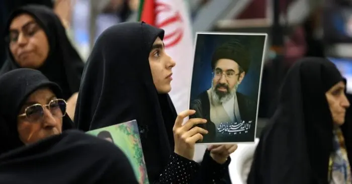 Tình báo Mỹ nhận định về nơi ẩn náu và tình trạng của Lãnh tụ tối cao Iran