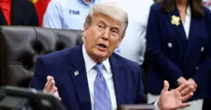 Căng thẳng hạt nhân Iran: Cuộc đối đầu giữa ông Trump và ông Khamenei