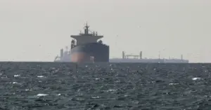 Căng thẳng eo biển Hormuz: Phân tích quyền kiểm soát và phản ứng quốc tế