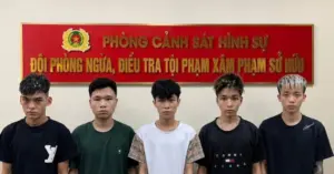 Hải Phòng: Khởi tố 5 thanh niên cướp tài sản của người đi đường