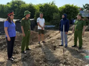 Khởi tố 2 người tự ý san lấp đất công, vụ việc được cơ quan chức năng điều tra, xử lý theo quy định của pháp luật.