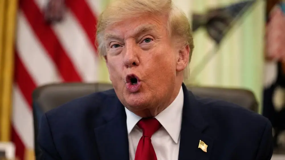 Ông Trump dọa mạnh tay nếu giá xăng không giảm, nhấn mạnh lập trường về chi phí năng lượng và thị trường nhiên liệu.