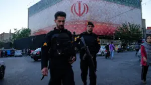 Thỏa thuận Mỹ - Iran gây tranh cãi khi nhiều điều khoản chưa được công bố, làm dấy lên hoài nghi về triển vọng hòa bình khu vực.