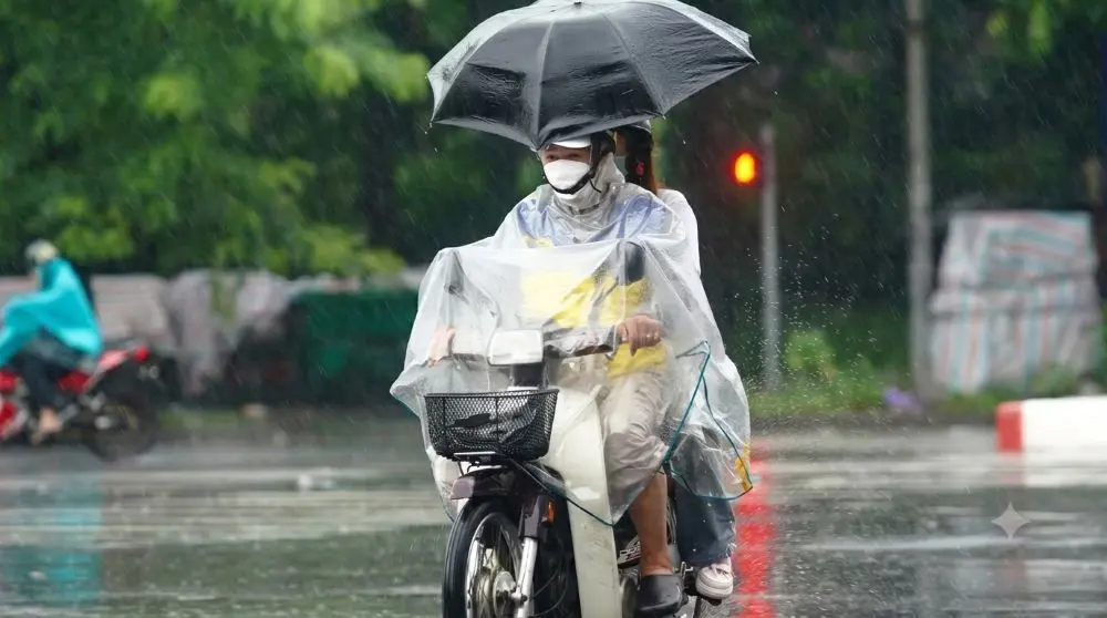 Miền Bắc tiếp tục đón mưa rào và dông rải rác diện rộng, cục bộ có nơi mưa to đến rất to. Cập nhật ngay dự báo thời tiết mới nhất!