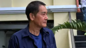 Đạo diễn Lê Minh bị cáo buộc cưỡng đoạt tài sản sau vụ đòi nợ bất thành. Diễn biến mới nhất tại phiên tòa thu hút sự chú ý.