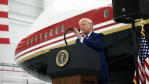 Tổng thống Trump ra "tối hậu thư" cho Iran, động thái thu hút sự chú ý quốc tế và làm nóng diễn biến quan hệ Mỹ - Iran.