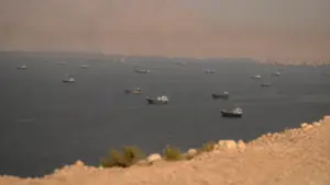 Iran bất ngờ tuyên bố đóng cửa eo biển Hormuz trở lại, làm gia tăng căng thẳng Trung Đông và lo ngại gián đoạn vận tải biển