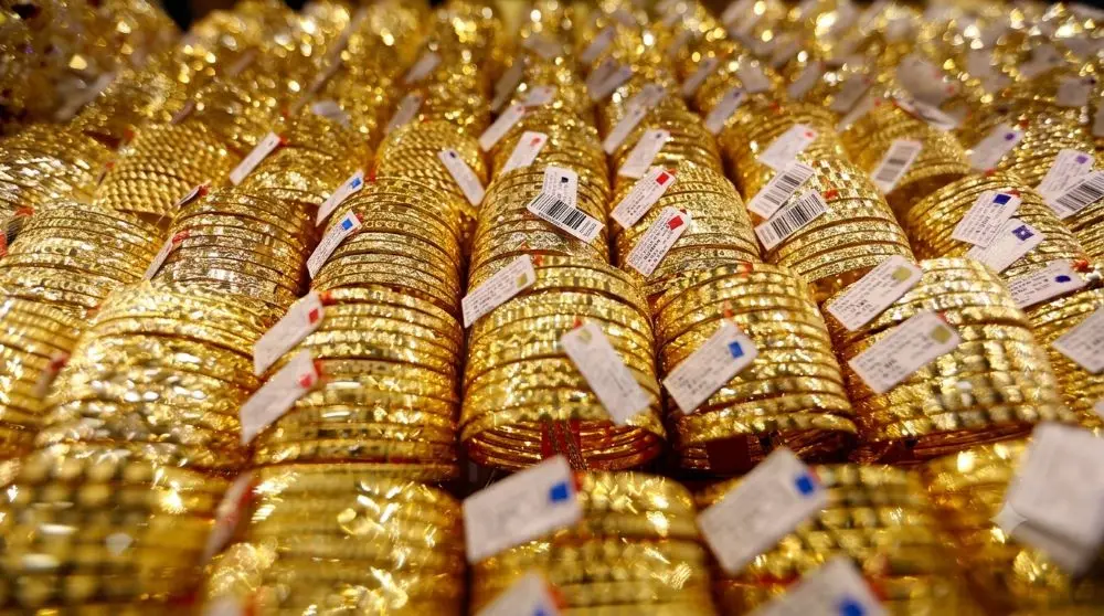 Giá vàng hôm nay 28.6.2026: Dù giá vàng SJC và vàng nhẫn trong nước tăng mạnh sau một tuần, người mua vẫn chịu thua lỗ nặng. Xem ngay chi tiết tại đây