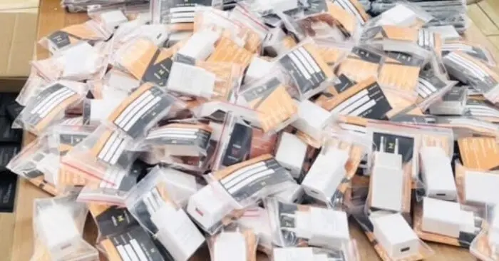 Tuyên Quang: Triệt phá đường dây buôn bán hơn 1.000 điện thoại Samsung giả