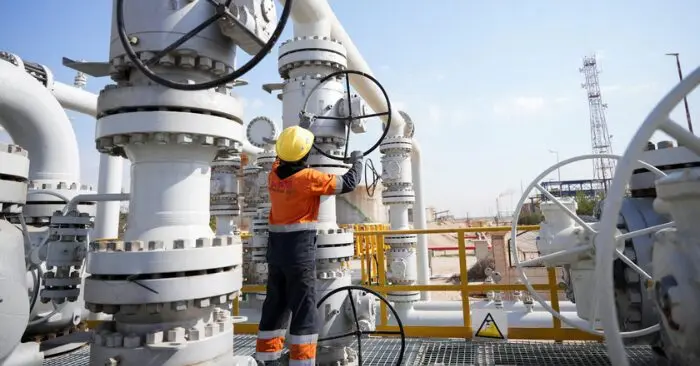 Iraq và UAE nỗ lực tìm kiếm giải pháp thay thế eo biển Hormuz để duy trì nguồn cung dầu